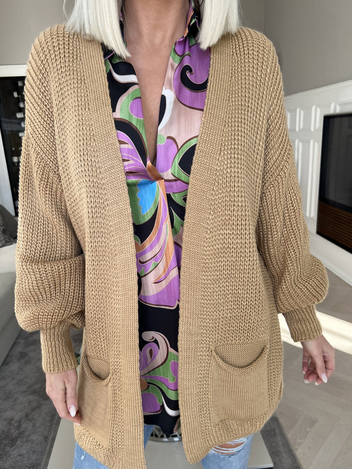 Zephyrielle | Kurzstrick-Cardigan mit Ballonärmeln