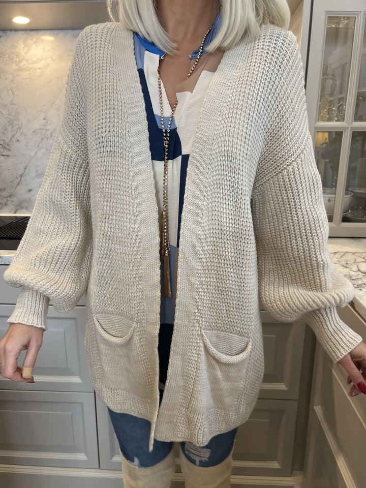 Zephyrielle | Kurzstrick-Cardigan mit Ballonärmeln