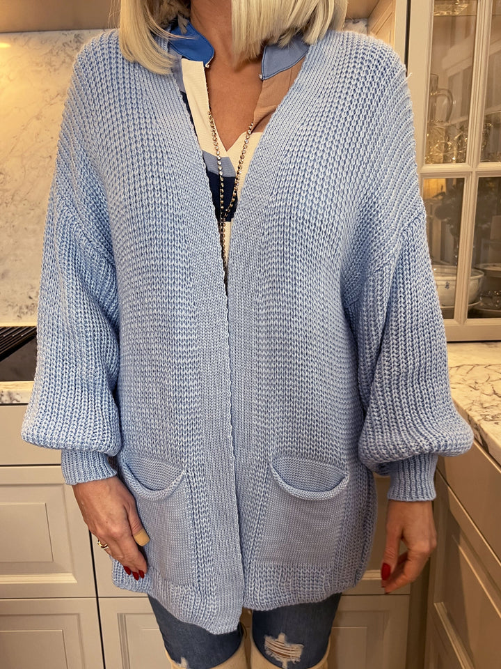 Zephyrielle | Kurzstrick-Cardigan mit Ballonärmeln