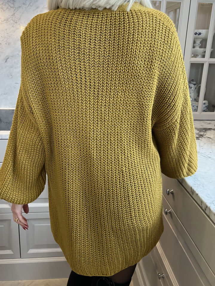 Zephyrielle | Kurzstrick-Cardigan mit Ballonärmeln