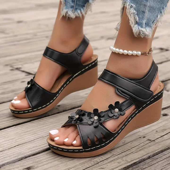 Marlis | Damen-Plateau-Sandalen mit weicher Sohle und Blumenmuster